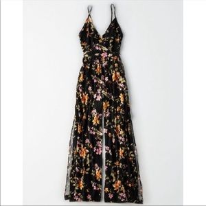 American eagle floral jumpsuit